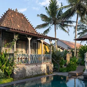 Lestari , Ubud (Bali) Indonesia